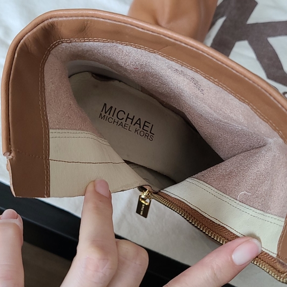 Bootie - Picture 5 of 7